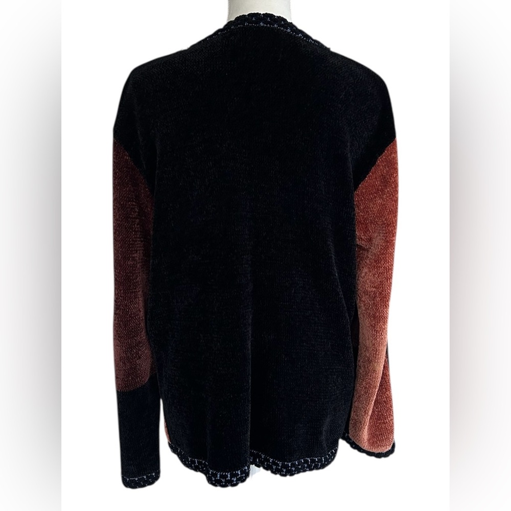 Vintage Elegant Butterfly Embroidered Cardigan - Black and Brown - Picture 3 of 11